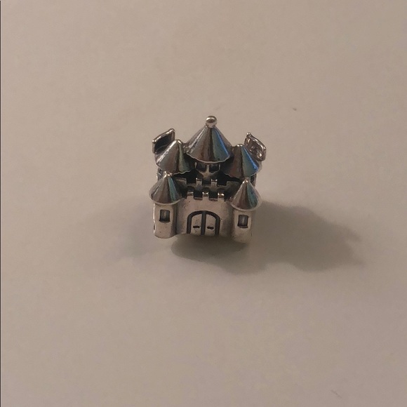 Authentic pandora castle charm - Picture 1 of 2